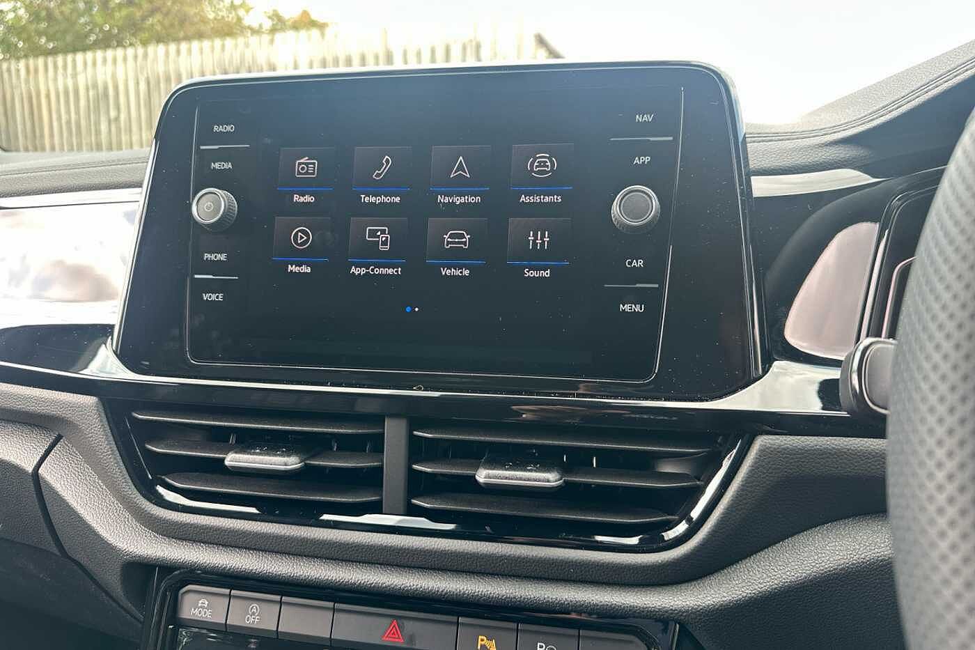 Used Volkswagen T-Roc 2025 for sale - 76110732: Photo 9
