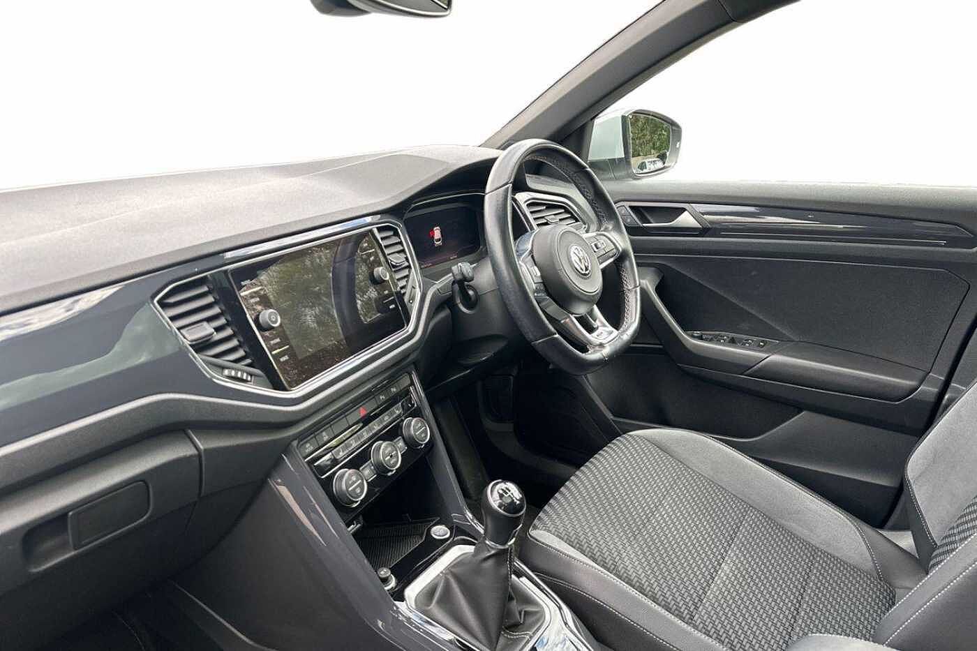 Used Volkswagen T-Roc 2019 for sale - 76111713: Photo 2