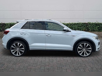 Used Volkswagen T-Roc 2019 for sale - 76111713: Photo 4