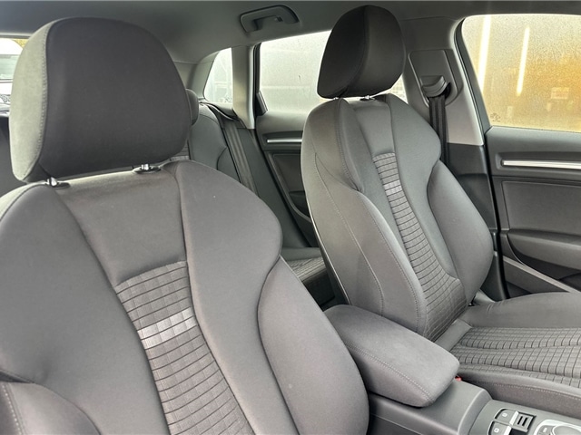 Used Audi A3 2017 for sale - 77013463: Photo 6