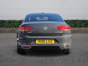 Used Volkswagen Passat 2015 for sale - 78232624: Photo