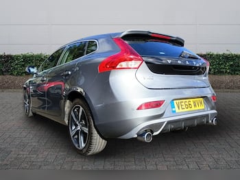 Used Volvo V40 2016 for sale - 79742817: Photo