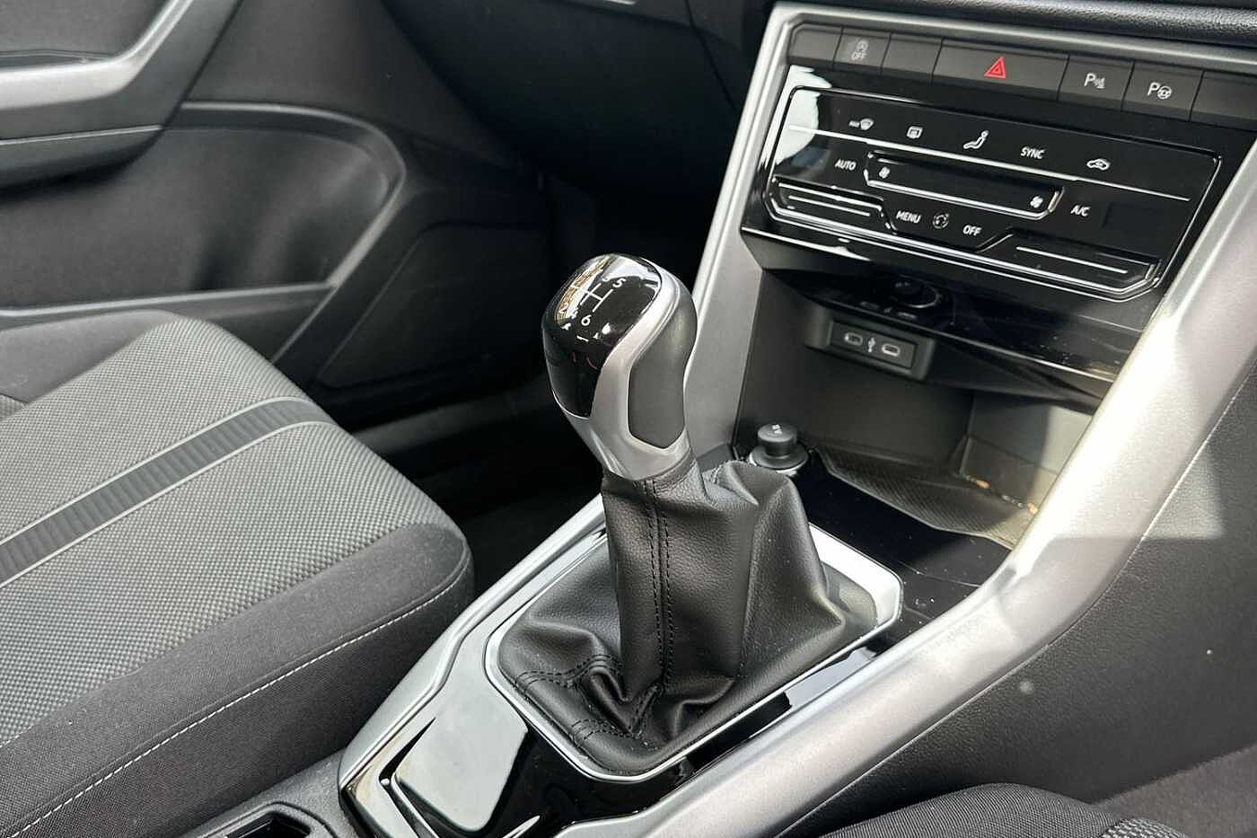 Used Volkswagen T-Roc 2024 for sale - 76241314: Photo 16