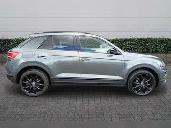 Used Volkswagen T-Roc 2021 for sale - 79566749: Photo
