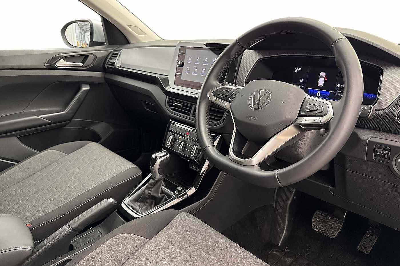 Used Volkswagen T-Cross 2025 for sale - 77627091: Photo 6