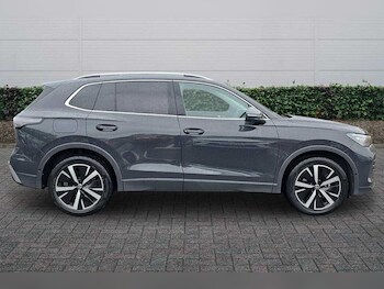 Used Volkswagen Tiguan 2024 for sale - 78773409: Photo