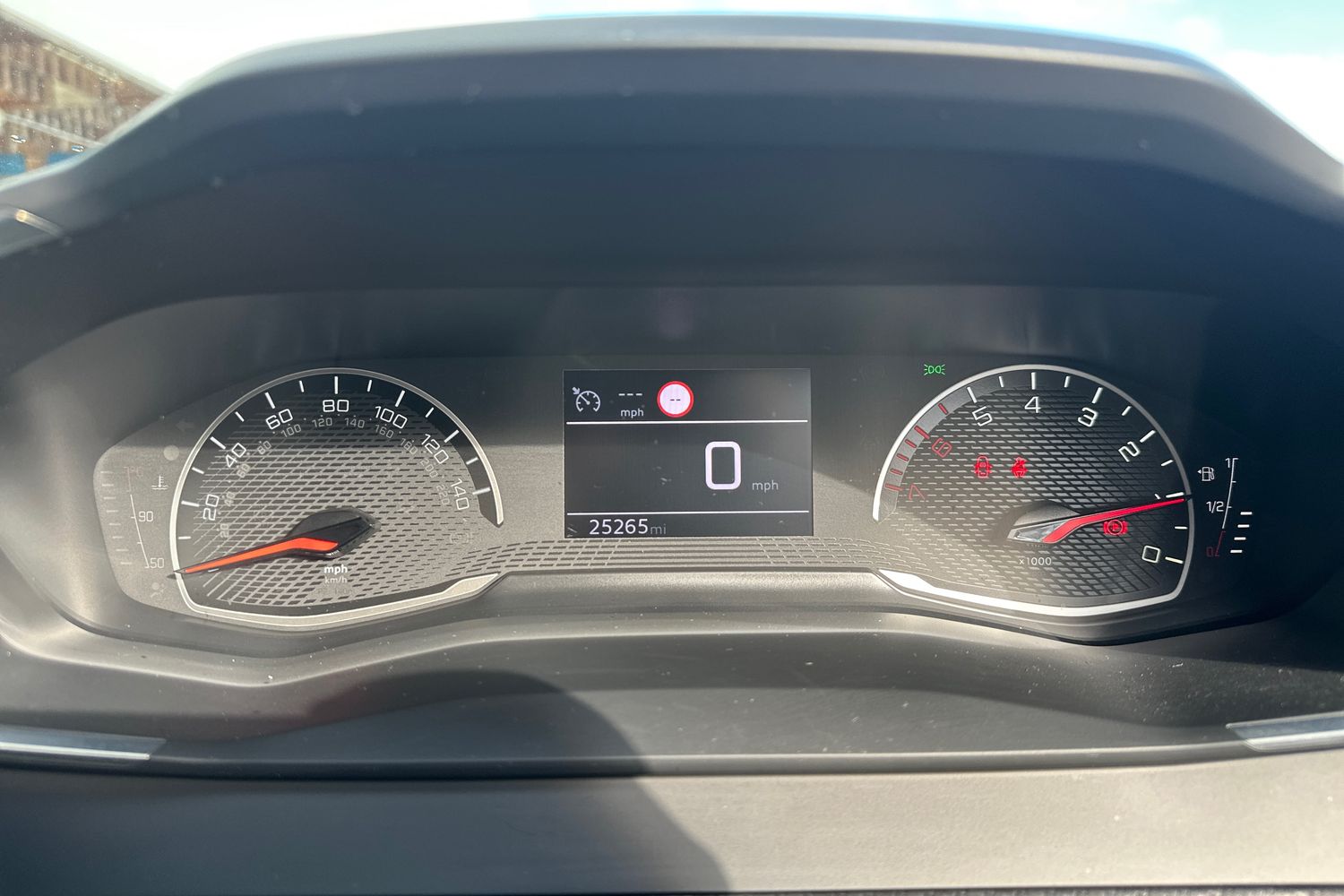 Used Peugeot 2008 2021 for sale - 77176964: Photo 15