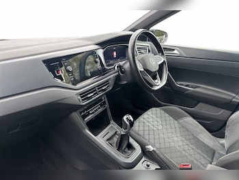 Used Volkswagen Polo 2023 for sale - 76400287: Photo