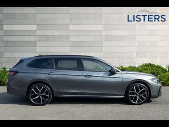Used Volkswagen Passat 2025 for sale - 74272579: Photo