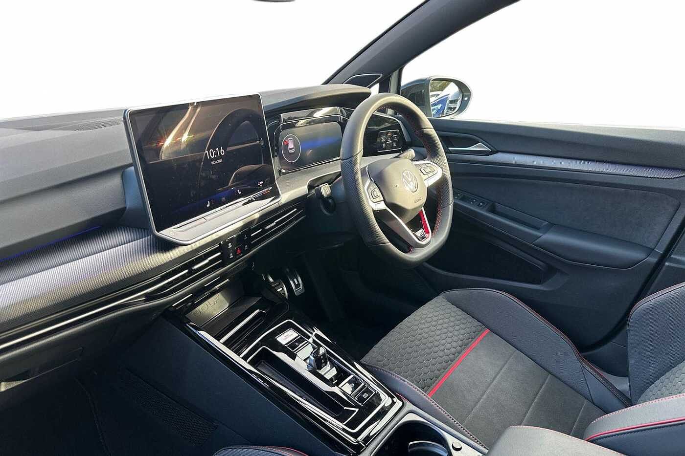 Used Volkswagen Golf 2025 for sale - 77177368: Photo 2