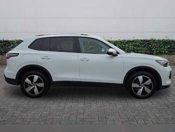 Used Volkswagen Tiguan 2024 for sale - 77794838: Photo