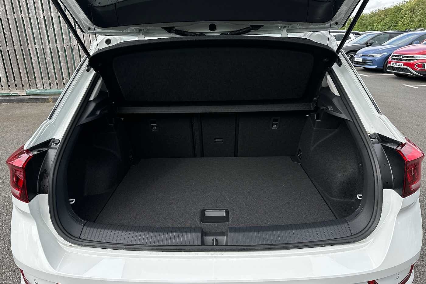 Used Volkswagen T-Roc 2025 for sale - 76110680: Photo 12