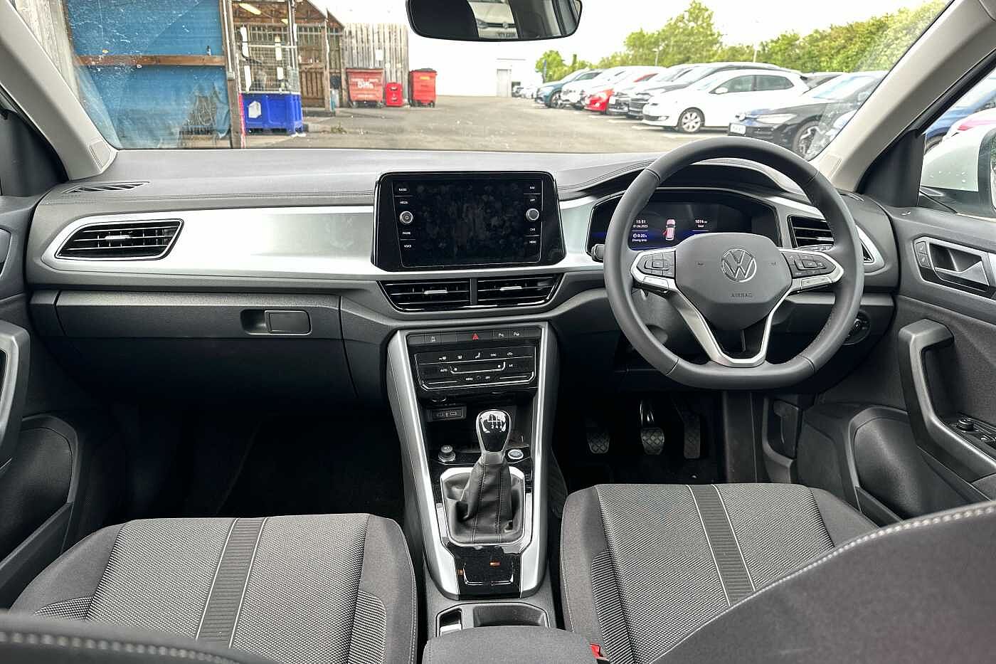 Used Volkswagen T-Roc 2025 for sale - 76110680: Photo 8