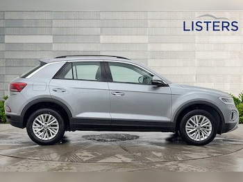 Used Volkswagen T-Roc 2024 for sale - 77292943: Photo