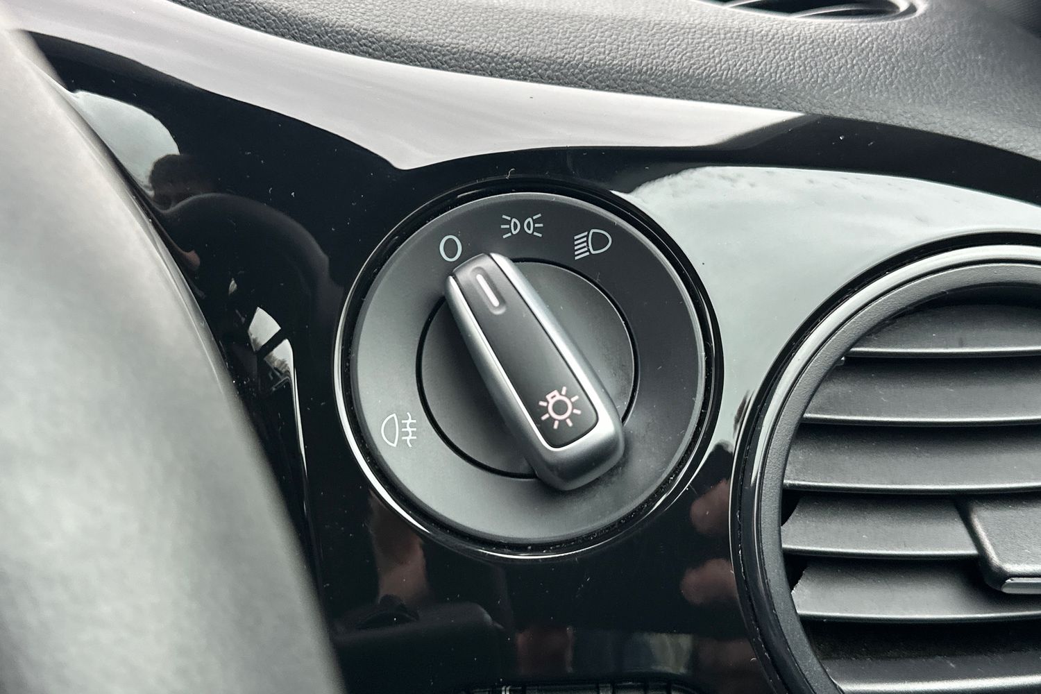 Used Volkswagen Beetle 2014 for sale - 77809674: Photo 17