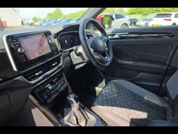 Used Volkswagen T-Roc 2023 for sale - 74959846: Photo