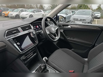 Used Volkswagen Tiguan Allspace 2025 for sale - 76110907: Photo 2