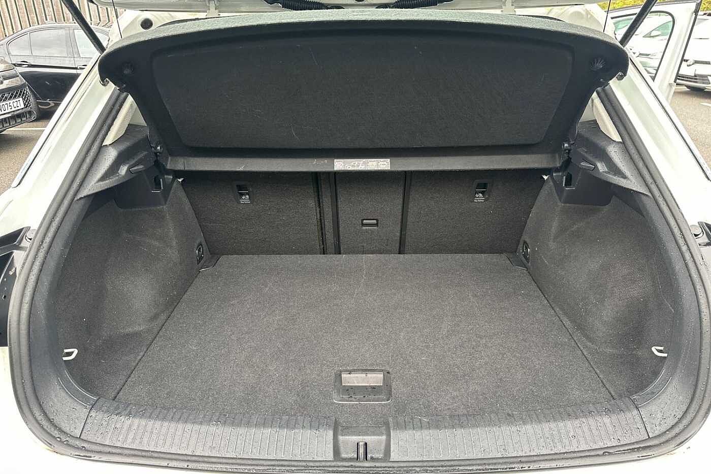 Used Volkswagen T-Roc 2020 for sale - 76110795: Photo 11