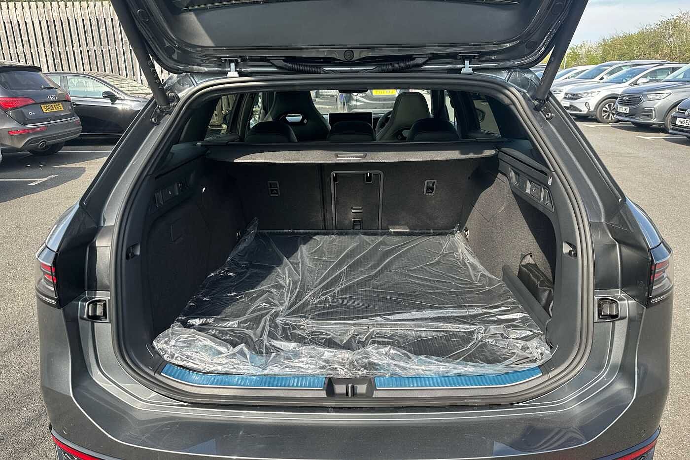 Used Volkswagen Passat 2025 for sale - 76110549: Photo 12