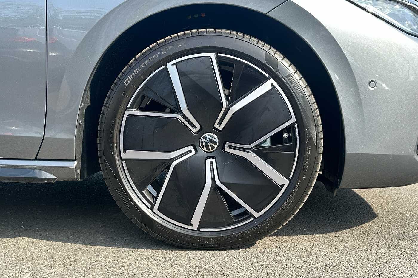 Used Volkswagen Passat 2025 for sale - 76110549: Photo 5