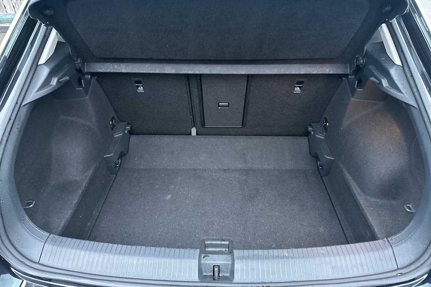 Used Volkswagen T-Roc 2022 for sale - 77177055: Photo 11