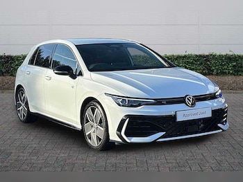 Used Volkswagen Golf 2025 for sale - 77177315: Photo