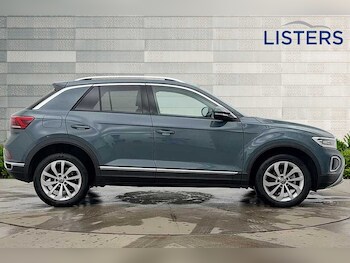 Used Volkswagen T-Roc 2024 for sale - 77321323: Photo