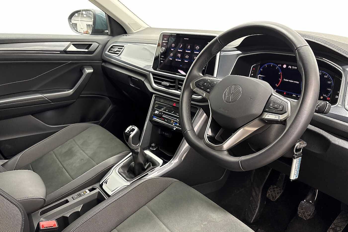 Used Volkswagen T-Roc 2024 for sale - 77321323: Photo 6