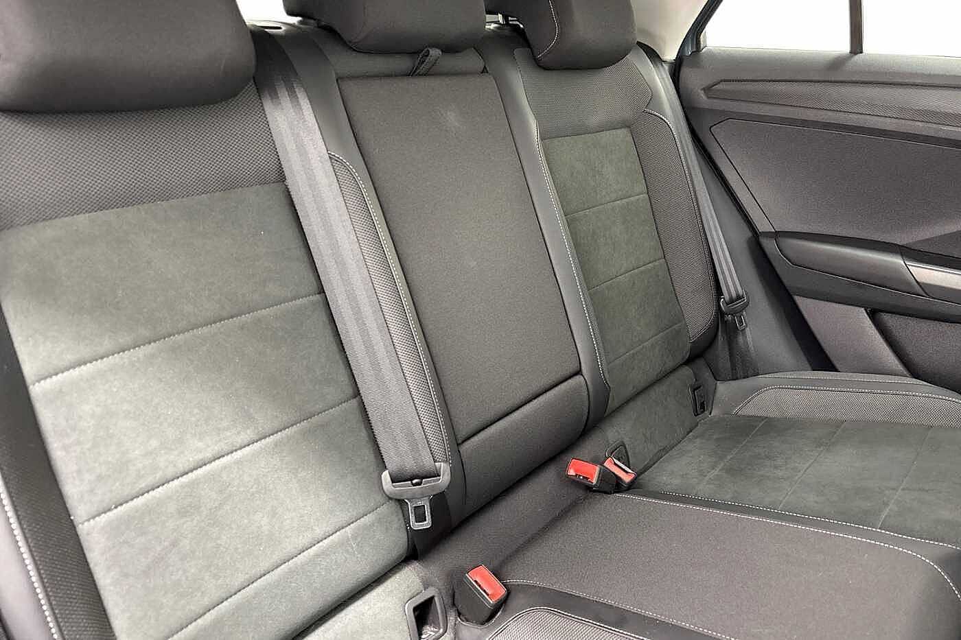 Used Volkswagen T-Roc 2024 for sale - 77321323: Photo 9