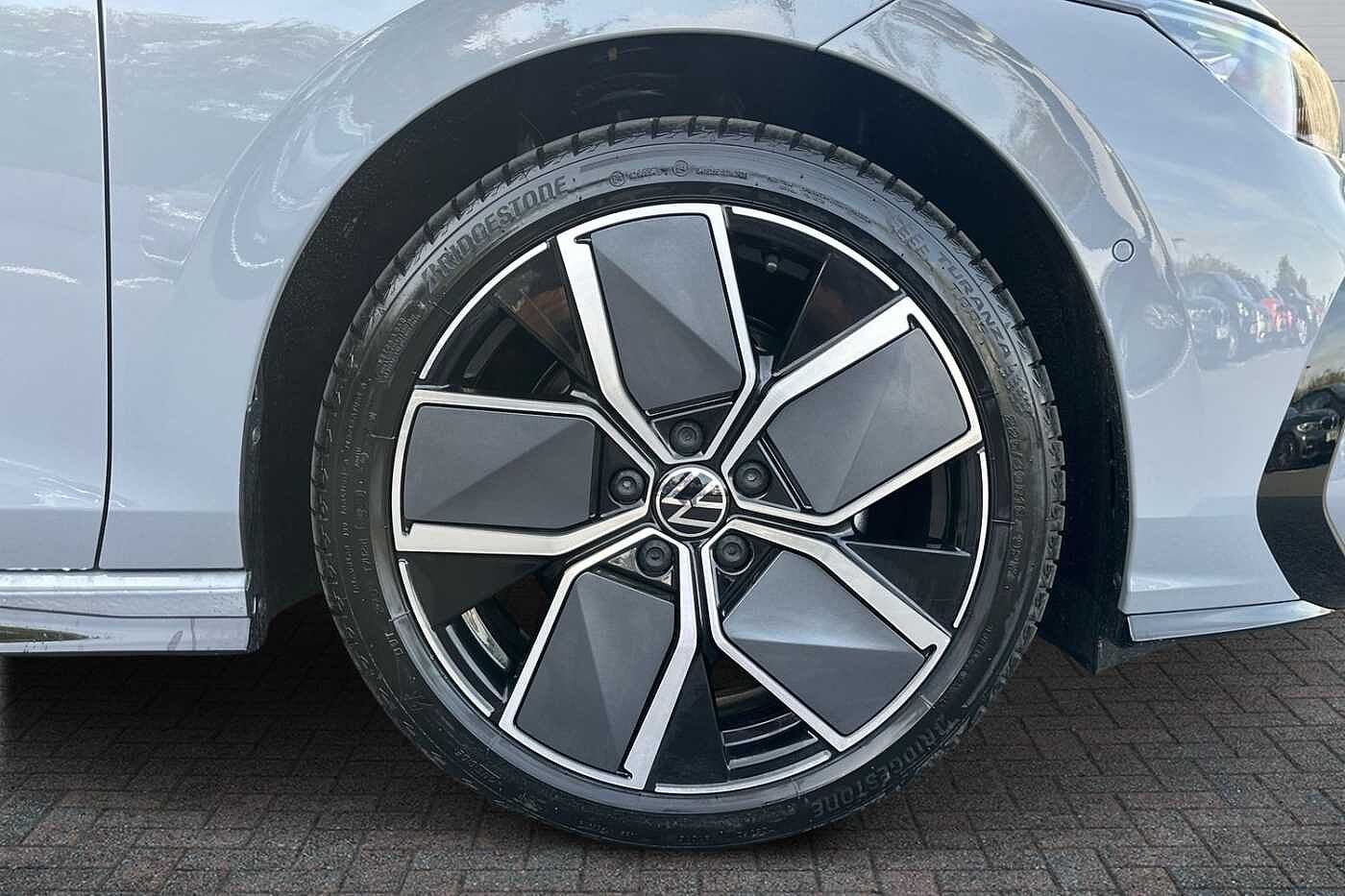 Used Volkswagen Golf 2025 for sale - 76111438: Photo 5
