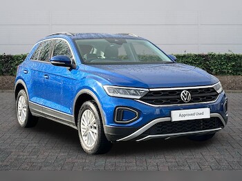 Used Volkswagen T-Roc 2024 for sale - 77332570: Photo