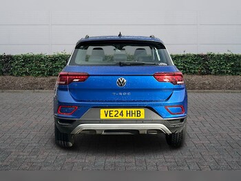 Used Volkswagen T-Roc 2024 for sale - 77332570: Photo