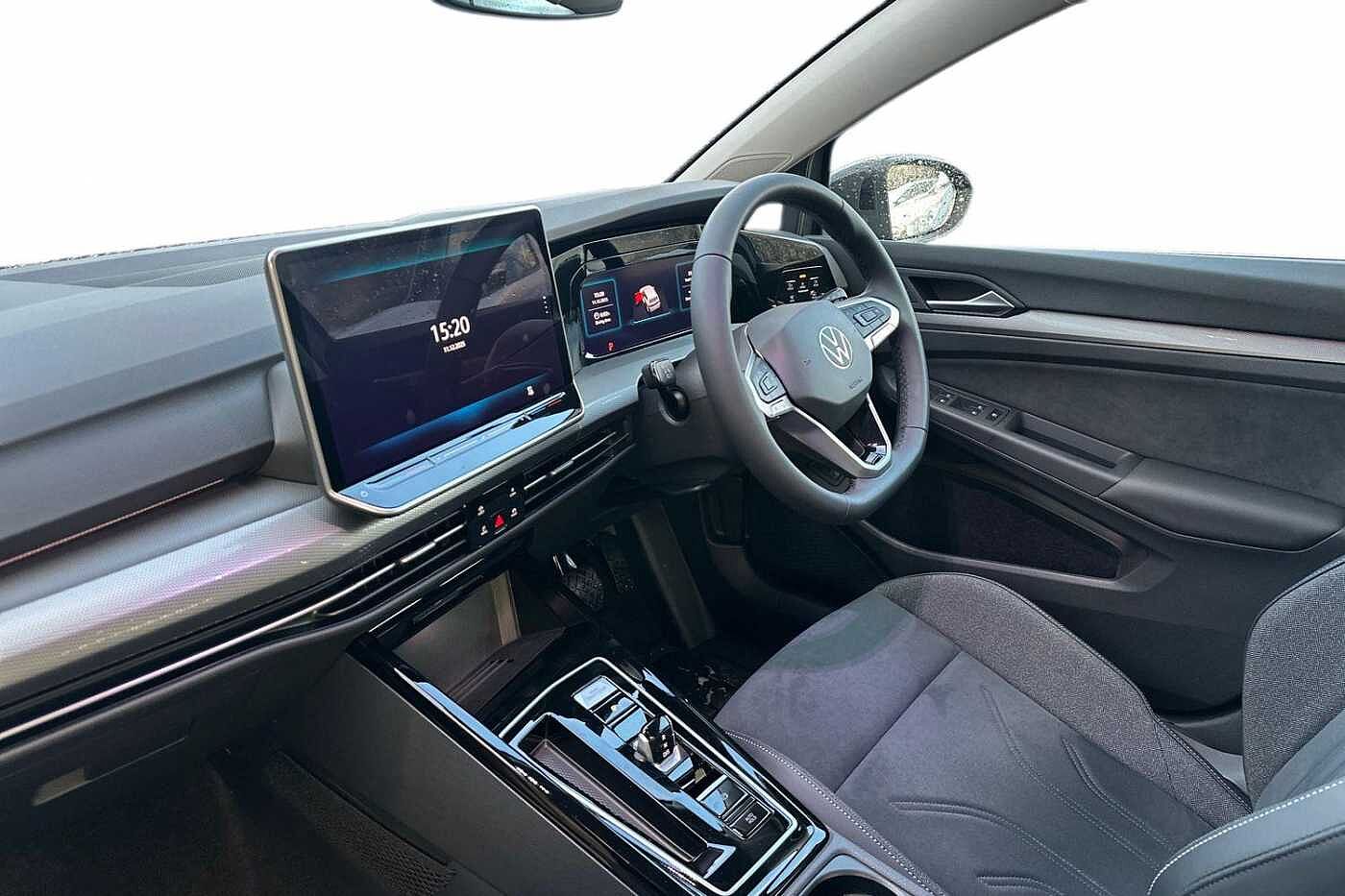 Used Volkswagen Golf 2025 for sale - 77176745: Photo 2