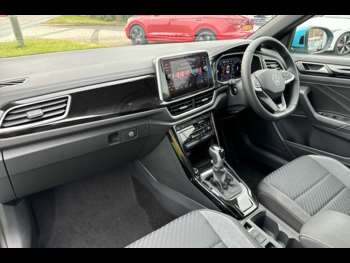 Used Volkswagen T-Roc 2024 for sale - 71922163: Photo