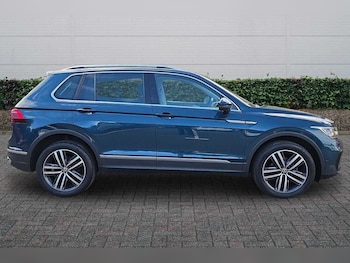 Used Volkswagen Tiguan 2023 for sale - 78912437: Photo