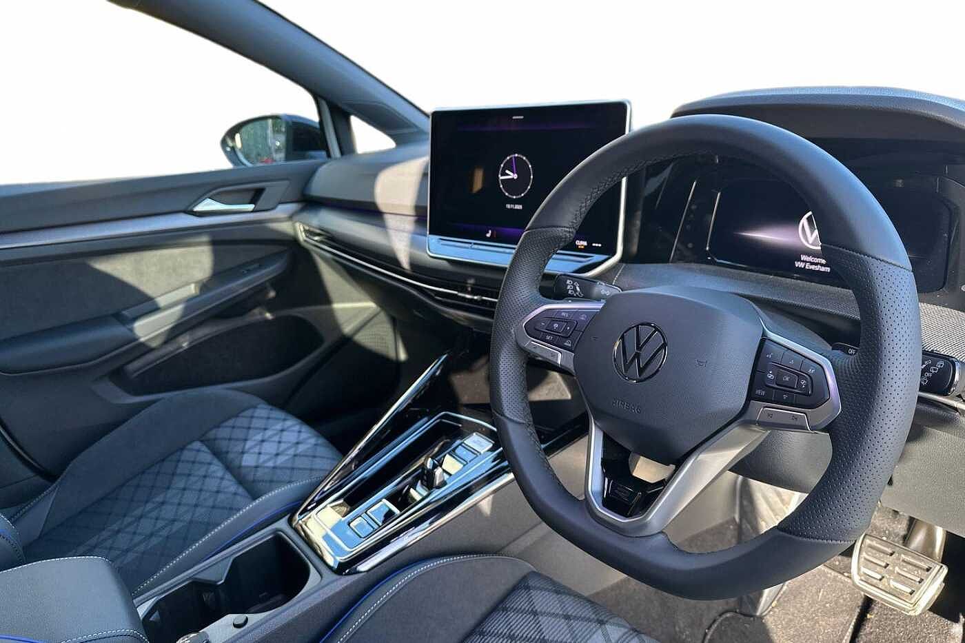 Used Volkswagen Golf 2025 for sale - 76514431: Photo 6