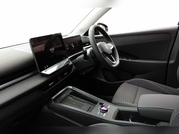 Used Volkswagen T-Roc 2026 for sale - 79465965: Photo