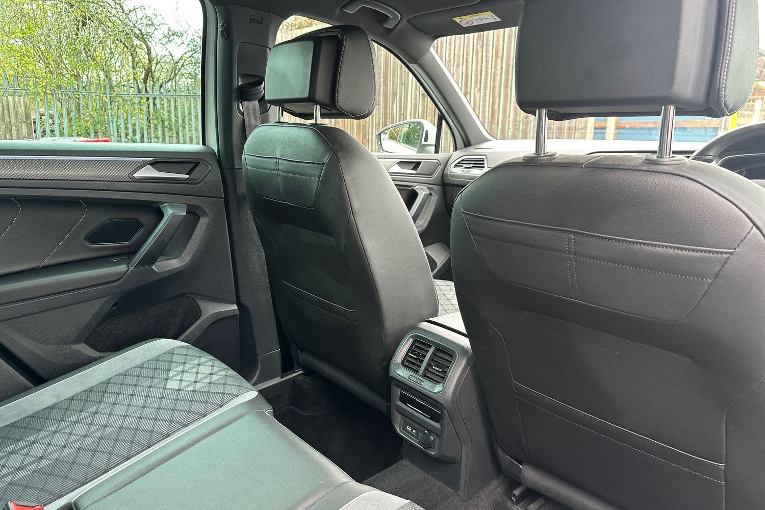 Used Volkswagen Tiguan 2023 for sale - 76400277: Photo 10