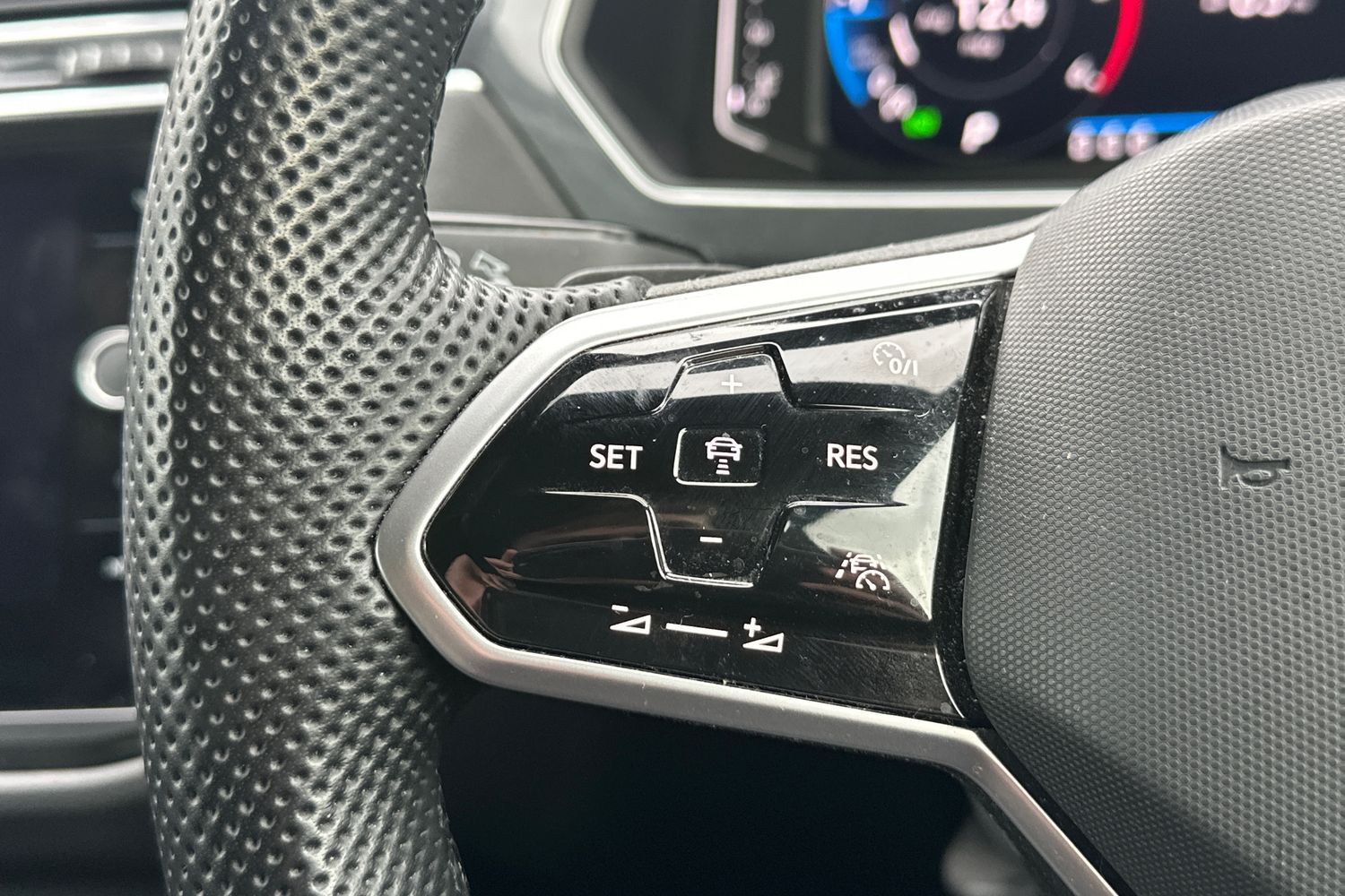 Used Volkswagen Tiguan 2023 for sale - 76400277: Photo 19