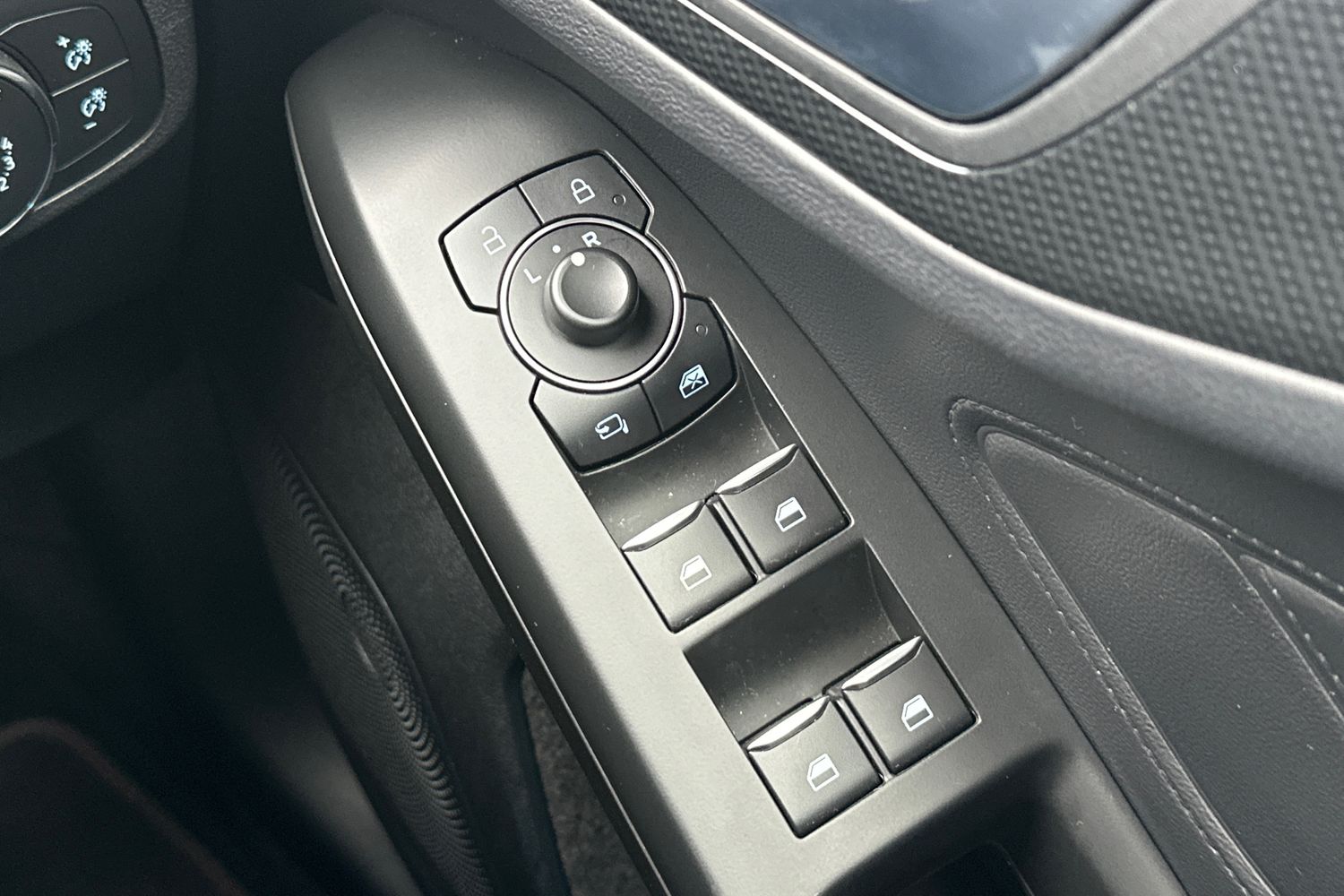 Used Ford Focus 2022 for sale - 76703544: Photo 22