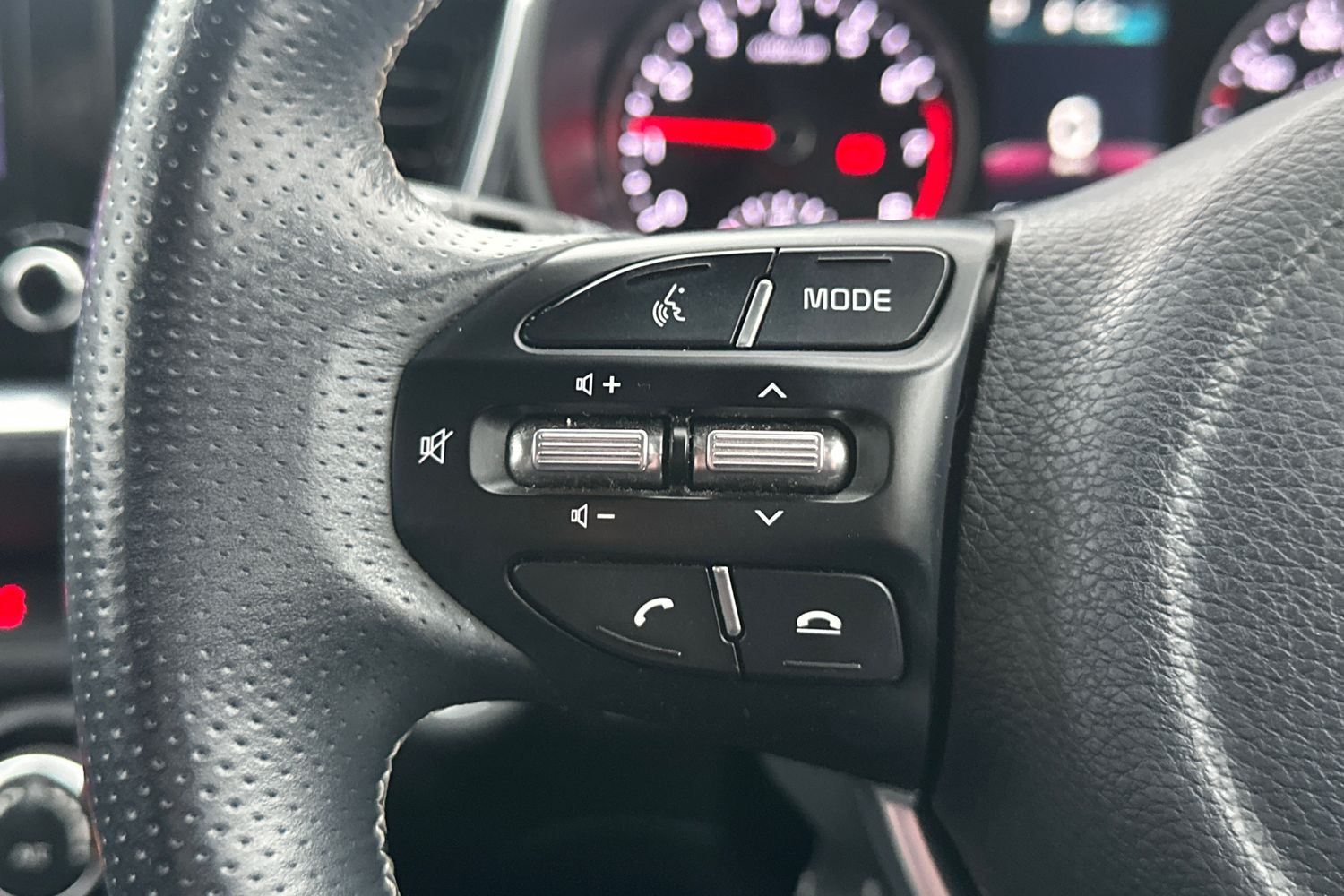 Used Kia Stonic 2023 for sale - 78117325: Photo 20