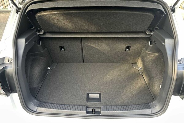 Used Volkswagen T-Cross 2025 for sale - 76154348: Photo 11