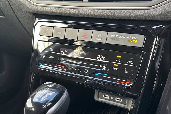 Used Volkswagen T-Cross 2025 for sale - 76154348: Photo 18