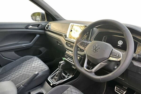 Used Volkswagen T-Cross 2025 for sale - 76154348: Photo 6