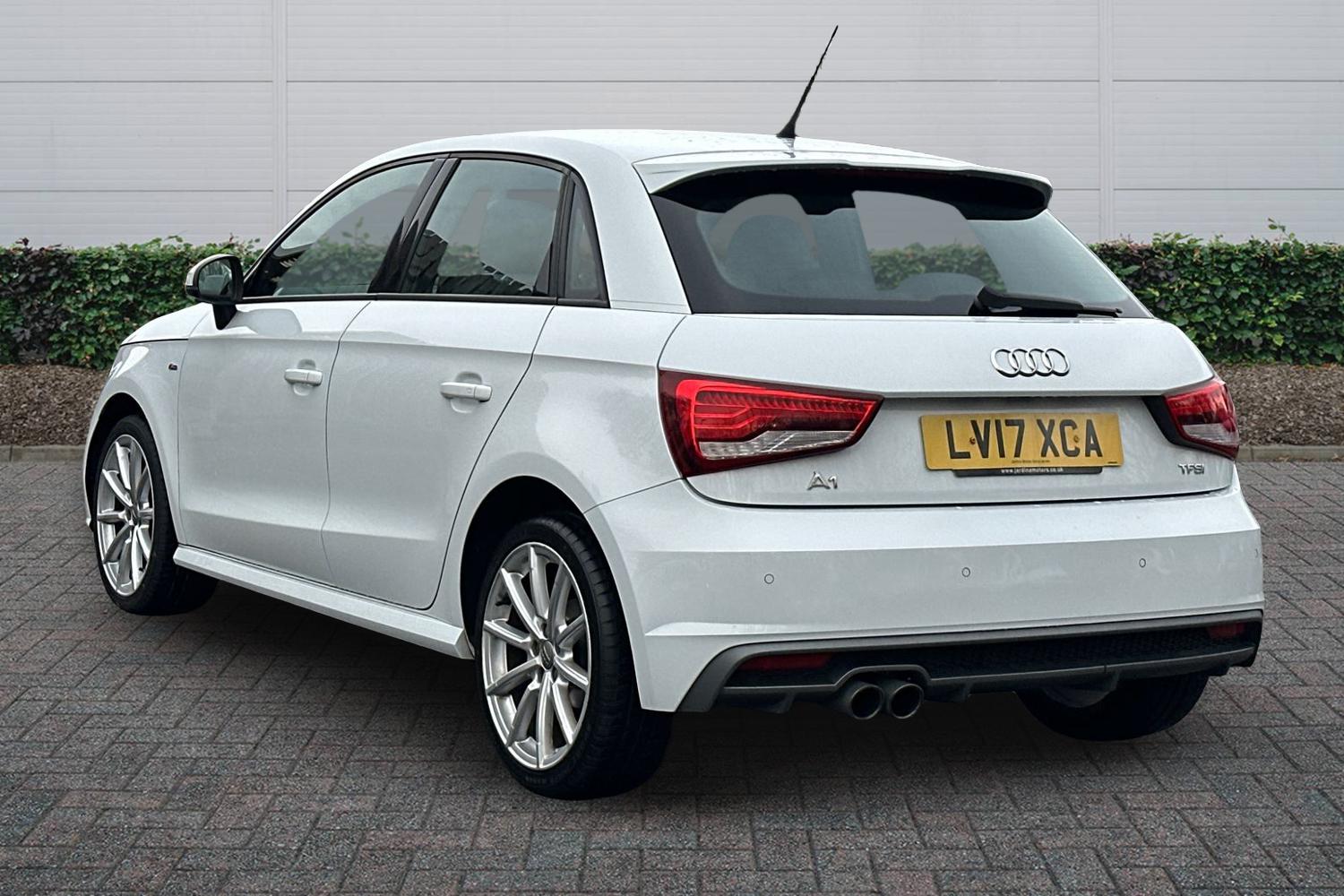 Used Audi A1 2017 for sale - 77587941: Photo 2