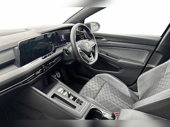 Used Volkswagen Golf 2022 for sale - 77575941: Photo