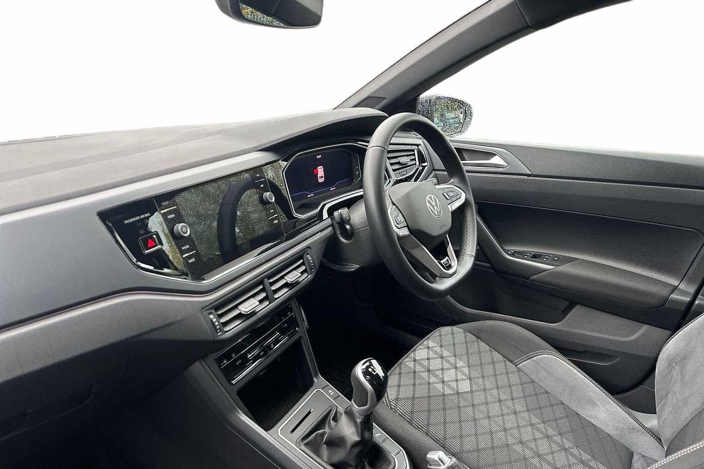 Used Volkswagen Polo 2023 for sale - 76400268: Photo 2