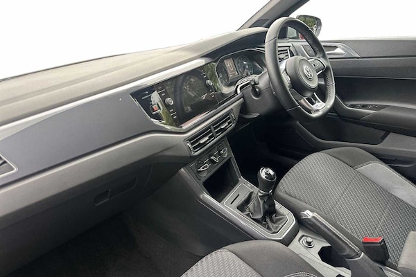 Used Volkswagen Polo 2020 for sale - 76241227: Photo 2