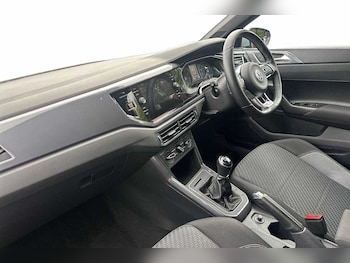Used Volkswagen Polo 2020 for sale - 76241227: Photo 2