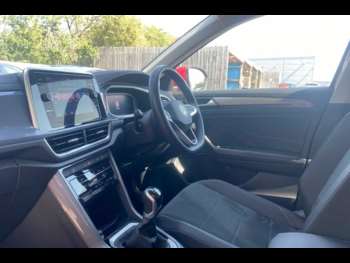 Used Volkswagen T-Roc 2023 for sale - 74752439: Photo